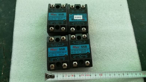 ขาย4ตัว 200 บ.ส่งถึงบ้านฟรีโทร 083-2000058 LINE ID: line832923 Solid state relay ทั้งหมด4ตัว