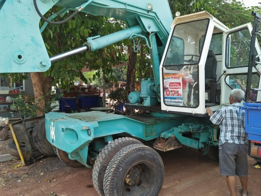 ขายแม็คโคเก่านอกระบบขับเคลื่อน4x4 สนใจโทรฉลาดศิลป์ 098-1912778