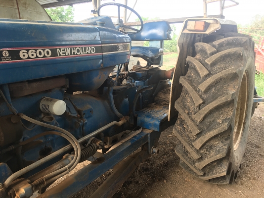 รถไถฟอร์ด 77 เครื่อง T3 ผาน 6 +ใบมีด ครบ รถสวยมาก ปั้มดี เครื่องดี รถใช้งานประจำ. สภาพดีใช้งานได้เลย มีเล่มทะเบียน อยู่ลพบุรี 380,000 ต่อรอง