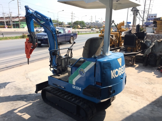 ขายแบ็คโฮเล็กขึ้นกะบะได้ โกเบโก้ sk14. pc15พร้อมหัวกระแทก+บุ้งกี๋+หัวคีบ. เก่านอกสวยๆ ขายแบ็คโฮเล็กขึ้นกะบะได้ โกเบโก้ sk14. pc15พร้อมหัวกระแทก+บุ้งกี๋+หัวคีบ. เก่านอกสวยๆ