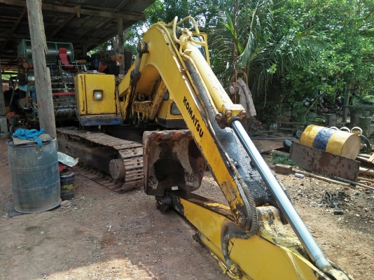 ขายแบ็คโฮโคมัทสึ120-2 เครื่องดี เอวดี สภาพพร้อมใช้งาน สนใจโทรฉลาดศิลป์ 098-1912778 ขายแบ็คโฮโคมัทสึ120-2 เครื่องดี เอวดี สภาพพร้อมใช้งาน สนใจโทรฉลาดศิลป์ 098-1912778