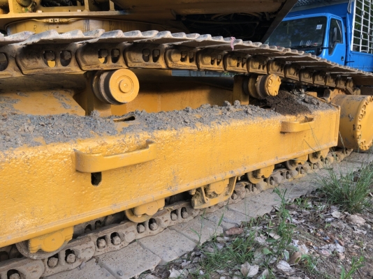 ขายรถขุดPC200-5 ทำคอนโทนสั้น สาดสีใหม่ ไฟฟ้าครบ เอกสารซื้อขาย