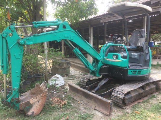 แม็คโค YANMAR PC27 รุ่น 8 แม็คโค YANMAR PC27 รุ่น 8