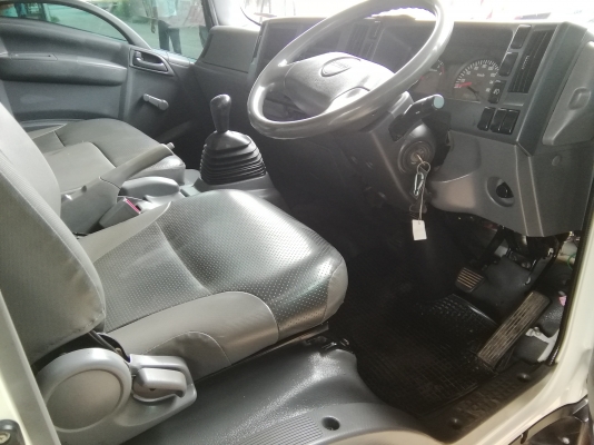 6 ล้อกลาง *EURO.3* ISUZU NPR 150 แรงม้า *คอมมอนเรว* ยาว 5.00 ม.* รถสวยเดิม+พร้อมใช้งาน * รถห้างแท้ *