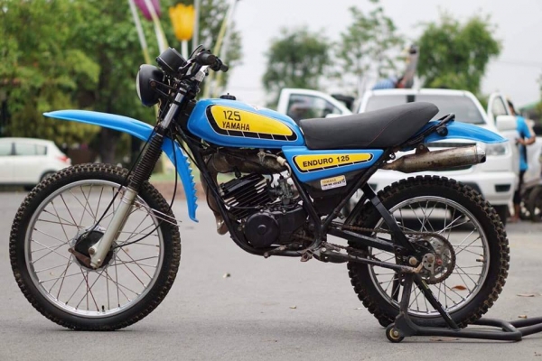 ร้าน  วุฒิ นนบุรี     ขาย YAMAHA DT125cc. โมโน พร้อมใช้งานได้เลย