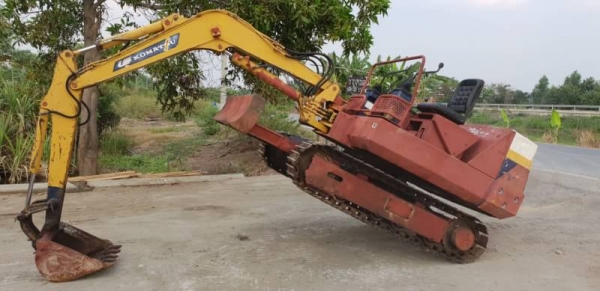 ขายด่วนรถแบคโฮKOMATSUโคมัสซูรุ่นยอดนิยมสวยๆPC20-6เครื่องโคมัสซู3D84เครื่องดีปั่มแรงสีเดิมยังไม่เก็บสีรถนอกเพิ่งนำเข้ามาใหม่ยังไม่เคยใช้งานในเมืองไทยเลย