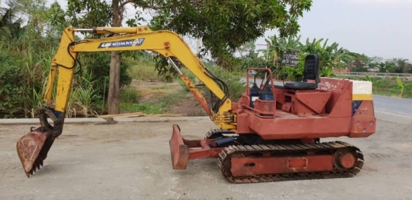 ขายด่วนรถแบคโฮKOMATSUโคมัสซูรุ่นยอดนิยมสวยๆPC20-6เครื่องโคมัสซู3D84เครื่องดีปั่มแรงสีเดิมยังไม่เก็บสีรถนอกเพิ่งนำเข้ามาใหม่ยังไม่เคยใช้งานในเมืองไทยเลย