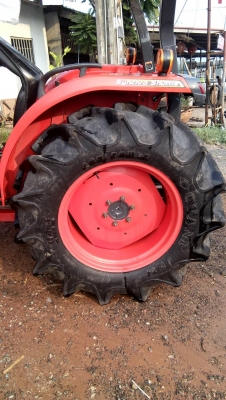 ขายรถไถมือสองรุ่น L5018 พร้อมอุปกรณ์ดันหน้าและผลานบุกเบิก