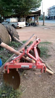 ขายรถไถมือสองรุ่น L5018 พร้อมอุปกรณ์ดันหน้าและผลานบุกเบิก