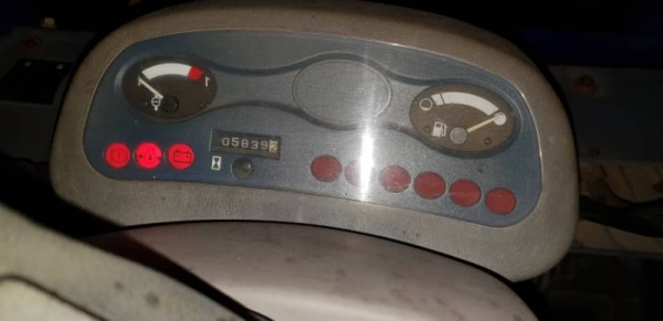 ขายด่วนรถยกKOMATSU FG20-14 ยกได้2.5ตันยกสูง4เมตรยางตัน4เส้นเกียออโต้รถนอกเพิ่งนำเข้ามายังไม่เคยใช้งานในเมืองไทยเลย