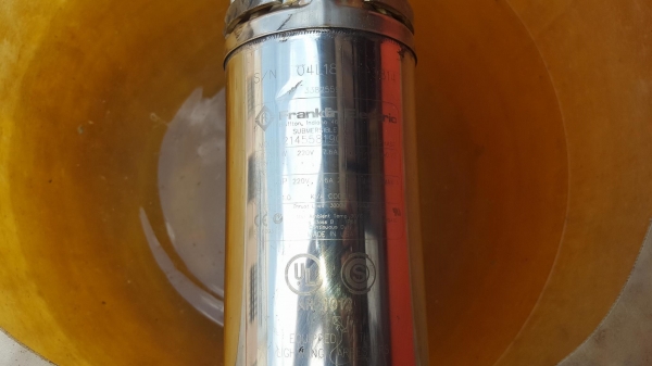 ซับเมอร์ส (ปั๊มบาดาล) FRANKLIN ขนาด 1 HP 220V + ชุดคอนโทรน ขาย 3,500 บาท พร้อมส่ง 098-4877474 Line:s