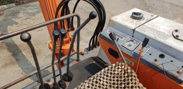 ขายด่วนรถแบคโฮKUBOTAคูโบต้าKH60เทียบเท่าPC30เครื่องคูโบต้า3สูบปั่มแรงรถนอกเพิ่งนำเข้ามาใหม่ยังไม่เคยใช้งานในเมืองไทยเลย