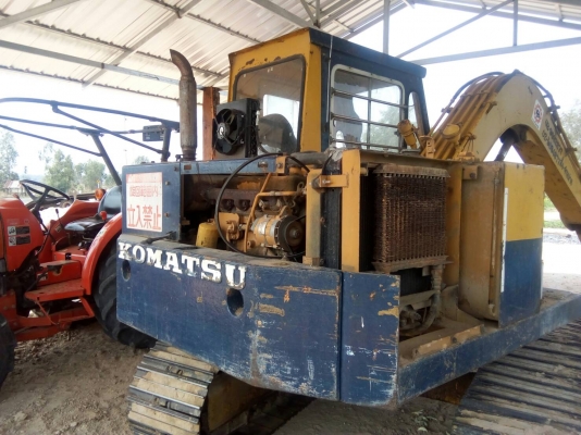 ขายรถแบคโฮ KOMATSU PC60-1 สภาพพร้อมใช้เครื่องดีปั้มดี ขายรถแบคโฮ KOMATSU PC60-1 สภาพพร้อมใช้เครื่องดีปั้มดี