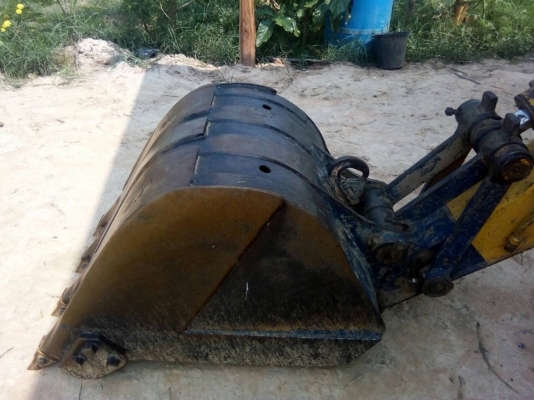 ขายรถแบคโฮ KOMATSU PC60-1 สภาพพร้อมใช้เครื่องดีปั้มดี ขายรถแบคโฮ KOMATSU PC60-1 สภาพพร้อมใช้เครื่องดีปั้มดี