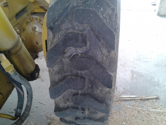 ขาย รถ ตัก ล้อ ยาง KOMATSU   สวย สวย เดิม ๆ  พร้อม ใช้งาน