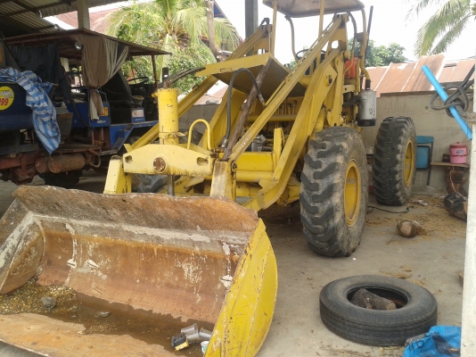 ขาย รถ ตัก ล้อ ยาง KOMATSU   สวย สวย เดิม ๆ  พร้อม ใช้งาน