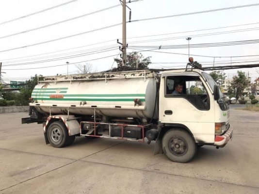 ขาย 445,000 รถ 6 ล้อ ISUZU NPR 61 P ยาว 5 ม รถนำ้มัน 6,000 ลิตร เครื่อง 4BG1 - 125 เเรง โลตล่าง 3 ช่ ขาย 445,000 รถ 6 ล้อ ISUZU NPR 61 P ยาว 5 ม รถนำ้มัน 6,000 ลิตร เครื่อง 4BG1 - 125 เเรง โลตล่าง 3 ช่