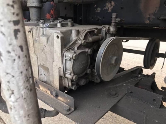 ขาย 445,000 รถ 6 ล้อ ISUZU NPR 61 P ยาว 5 ม รถนำ้มัน 6,000 ลิตร เครื่อง 4BG1 - 125 เเรง โลตล่าง 3 ช่