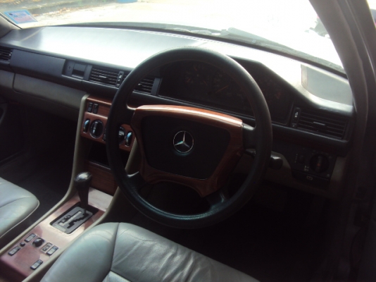 ขายรถBenzW124 E220 ขายรถBenzW124 E220