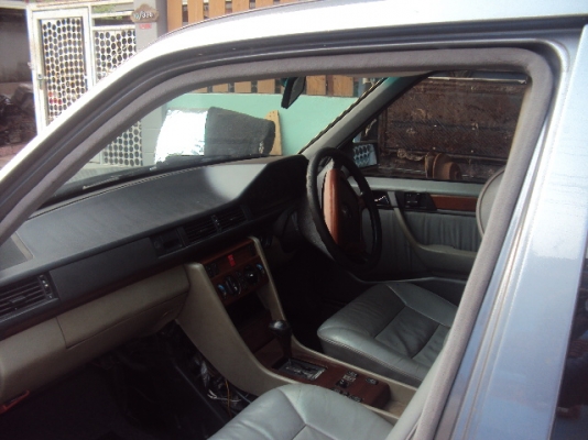 ขายรถBenzW124 E220 ขายรถBenzW124 E220