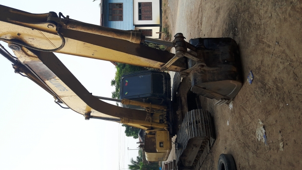 ต้องการขาย sumitomo sh200 ต้องการขาย sumitomo sh200