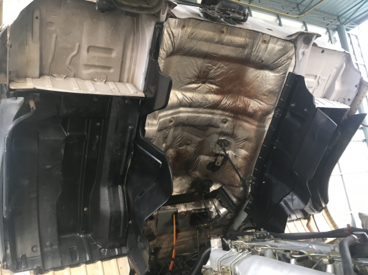 ขายรถพ่วงฮีโน่2Kสมอเงินปี43 260แรง ดั้มแม่ลูก อู่แก้ว เดิมๆบางๆ สภาพสวยพร้อมใช้