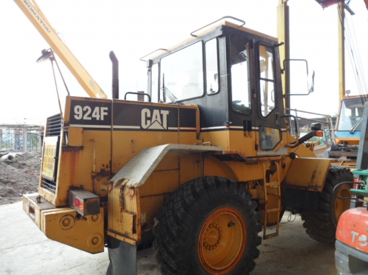 924F รถตัก CATนอกแท้ถึงไทยแล้ว  สวยเต็มๆโดนใจราคาเพียง1.25ล้าน สนใจสอบถามได้ที่ ☎ 081-989-1989 + ID LINE : rangrayong หรั่งครับ