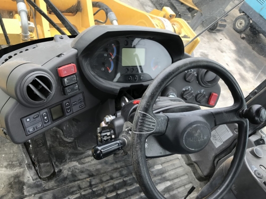 Hitachi ZW310-A YR2012 บุ้งกี่ 4.2 คิว รถสวยมากจากญี่ปุ่น ถึงไทยแล้วครับ Hitachi ZW310-A YR2012 บุ้งกี่ 4.2 คิว รถสวยมากจากญี่ปุ่น ถึงไทยแล้วครับ