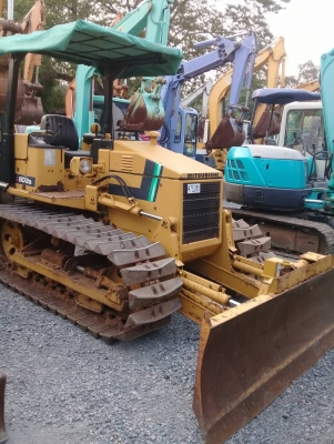 ต้องการขายรถดันดินยี่ห้อSMITUBISHI-BD2Gรถนอกนำเข้าจากญี่ปุ่น