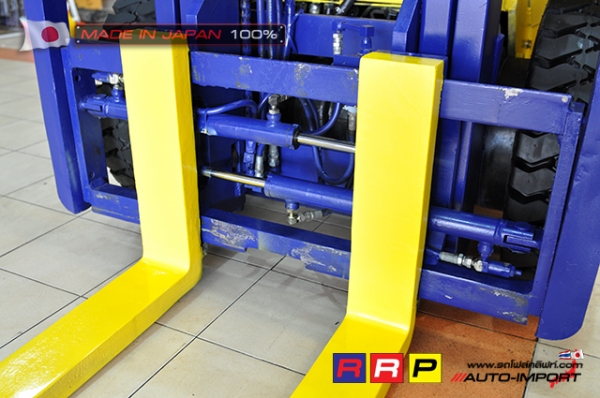 ขายรถโฟล์คลิฟท์มือสอง KOMATSU รุ่น FD25C-12-526762 นำเข้าจากประเทศญี่ปุ่น 100\% ไม่เคยใช้งานในไทย ขายรถโฟล์คลิฟท์มือสอง KOMATSU รุ่น FD25C-12-526762 นำเข้าจากประเทศญี่ปุ่น 100\% ไม่เคยใช้งานในไทย