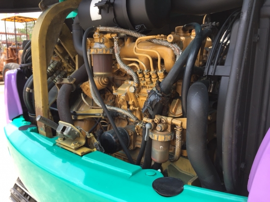 รถขุด Komatsu PC40-7 มีหัวเก๋ง มือสอง นำเข้าจากญี่ปุ่น พร้อมใช้งาน