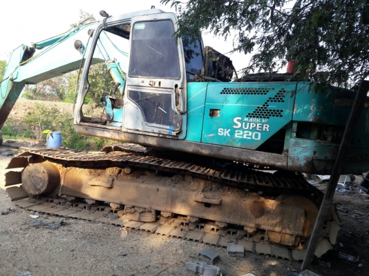 ขายรถแบคโฮ KOBELCO SK220-/// ราคา 370000
