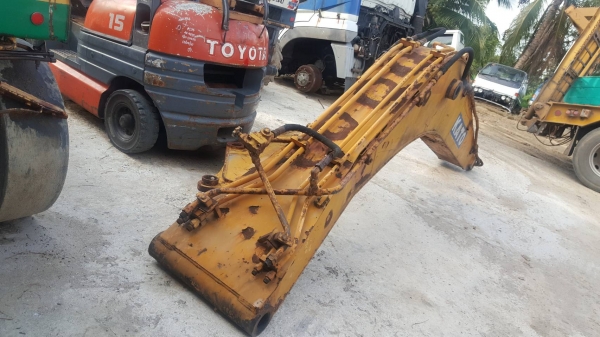 ขายบูม มือสองของรถขุด KATO  สลัก60 มิลขายถูก