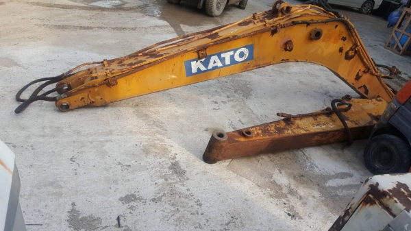 ขายบูม มือสองของรถขุด KATO  สลัก60 มิลขายถูก