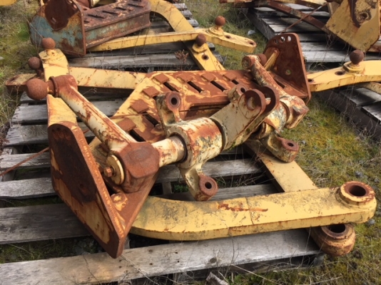 ขาย Scarifier มือสอง จาก USA สำหรับ ใส่รถเกรด 12G, 140G, 140H ยังไม่เคยใช้งานในเมืองไทย สนใจติดต่อ อำพล 090-9694506, 080-3031241