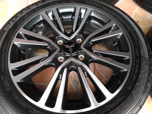 ล้อเดิม mitsubishi mirage ขอบ 15 พร้อมยาง ปี 17 ล้อเดิม mitsubishi mirage ขอบ 15 พร้อมยาง ปี 17