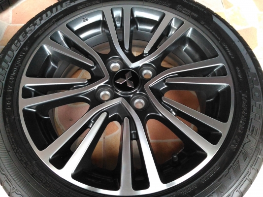 ล้อเดิม mitsubishi mirage ขอบ 15 พร้อมยาง ปี 17 ล้อเดิม mitsubishi mirage ขอบ 15 พร้อมยาง ปี 17