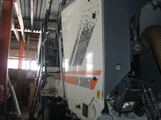 ขายรถกัดผิวถนน WIRTGEN W200HI 'ปี 2014 สภาพพ้อมใช้ สนใจติดต่อ อำพล 090-9694506, 080-3031241