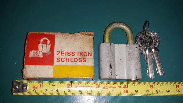 ขายแม่กุญแจ ZEISS IKON MADE IN GERMANY. ใหม่เก่าเก็บพร้อมลูก2ดอก ขายแม่กุญแจ ZEISS IKON MADE IN GERMANY. ใหม่เก่าเก็บพร้อมลูก2ดอก