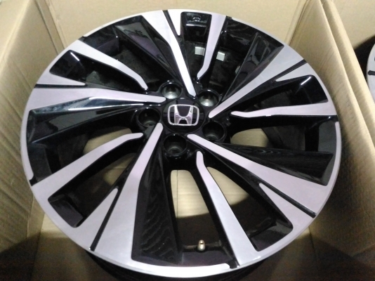 ล้อแม็กแท้ถอดป้ายแดง Honda Accord ขอบ 18(ล้อแม็กเปล่า) ล้อแม็กแท้ถอดป้ายแดง Honda Accord ขอบ 18(ล้อแม็กเปล่า)