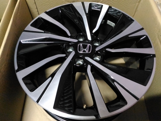 ล้อแม็กแท้ถอดป้ายแดง Honda Accord ขอบ 18(ล้อแม็กเปล่า) ล้อแม็กแท้ถอดป้ายแดง Honda Accord ขอบ 18(ล้อแม็กเปล่า)