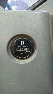 ขายรถแบคโฮ KOBELCO SK-200 MARK SUPER ( YN10) เอกสารเล่มทะเบียน ราคา.1,150,000 รถสวย เครื่อง ปั้ม แรง โซ้เปลี่ยนใหม่ใช้งานไม่กี่งาน เฟรมสวย แผ่นขนาด 80 เอวมีขยับนิดหน่อย มูมฮาร์มสวย แอร์มี ใช้งานแล้ว 13,000 กว่า ชั้วโมง รถทำงานอยู่ สนใจโทร.081-3531946 ต่อ.