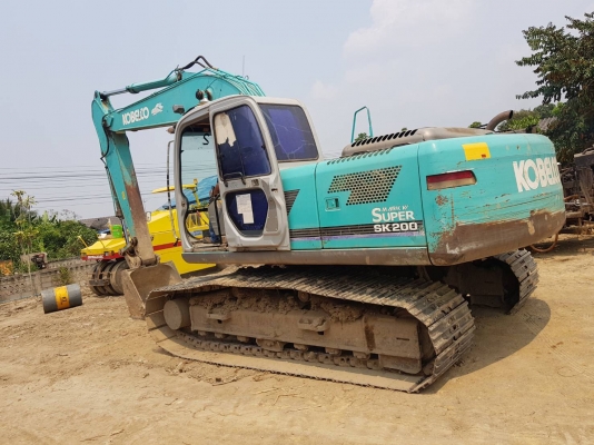 ขายรถแบคโฮ KOBELCO SK-200 MARK SUPER ( YN10) เอกสารเล่มทะเบียน ราคา.1,150,000 รถสวย เครื่อง ปั้ม แรง โซ้เปลี่ยนใหม่ใช้งานไม่กี่งาน เฟรมสวย แผ่นขนาด 80 เอวมีขยับนิดหน่อย มูมฮาร์มสวย แอร์มี ใช้งานแล้ว 13,000 กว่า ชั้วโมง รถทำงานอยู่ สนใจโทร.081-3531946 ต่อ.