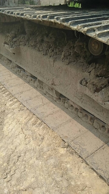 ขายรถแบคโฮ KOBELCO SK-200 MARK SUPER ( YN10) เอกสารเล่มทะเบียน ราคา.1,150,000 รถสวย เครื่อง ปั้ม แรง โซ้เปลี่ยนใหม่ใช้งานไม่กี่งาน เฟรมสวย แผ่นขนาด 80 เอวมีขยับนิดหน่อย มูมฮาร์มสวย แอร์มี ใช้งานแล้ว 13,000 กว่า ชั้วโมง รถทำงานอยู่ สนใจโทร.081-3531946 ต่อ.