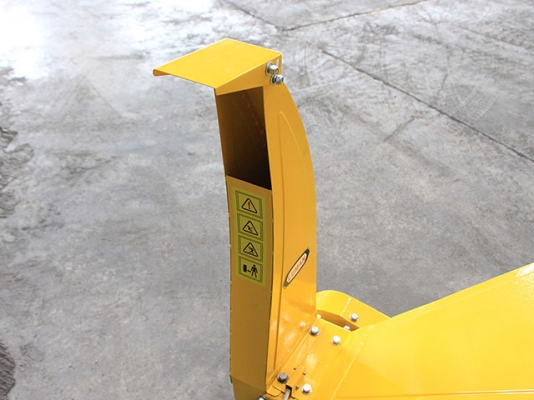 ขายเครื่องบดกิ่งไม้ สินค้าใหม่ ยังไม่เคยใช้งาน สินค้าคุณภาพ ใช้งานง่าย