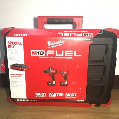 ชุดสว่านไร้สาย พร้อมกล่องกันกระแทก Packout ยี่ห้อ Milwaukee 2897-22PO ใช้กล่องที่สามารถต่อเป็นชั้นๆไ ชุดสว่านไร้สาย พร้อมกล่องกันกระแทก Packout ยี่ห้อ Milwaukee 2897-22PO ใช้กล่องที่สามารถต่อเป็นชั้นๆไ