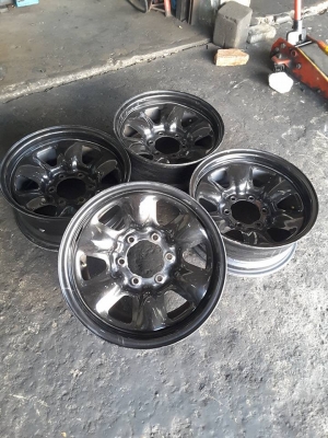 ล้อกะทะผ่า Vigo 6/139 ขอบ 16*8 et-15 สวยๆ 1ชุด