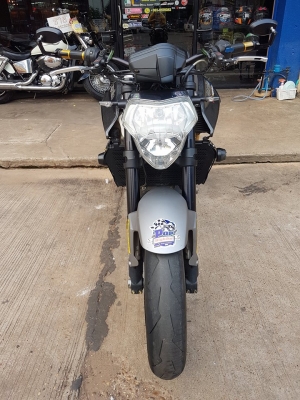 ขายแลกเทิร์น APRILIA SHIVER750 ปี2009 สีเดิม อินวอยส์ สรรพสามิตร ของแต่งล้น ราคา 149000 บาท  รายการของแต่ง - ท่อแต่งฟลูคู่ AKRAPOVIC แท้ - เกียร์โยงแต่ง - โช๊คหลังแต่งปรับระดับ OHLINS - ปั๊มบนแต่งซ้ายขวา RIZOMA - สายหม้อน้ำแต่ง - แฟริ่งแต่ง CARBON ทั้งคัน