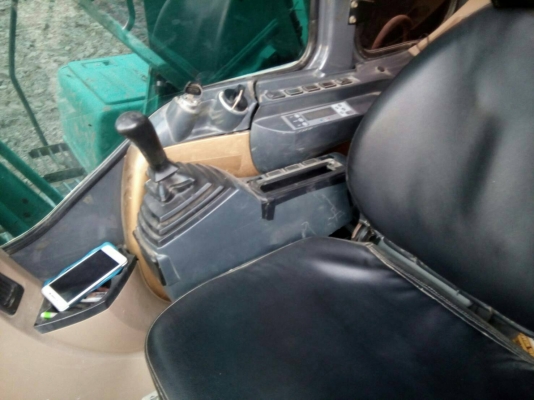 ขายรถแบคโฮ KOBELCO SK200-8 SUPE ขายรถแบคโฮ KOBELCO SK200-8 SUPE