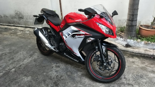 ขายมอเตอร์ไซค์นินจา 250 ปี 2013 สีแดง สภาพเหมือนมือ 1